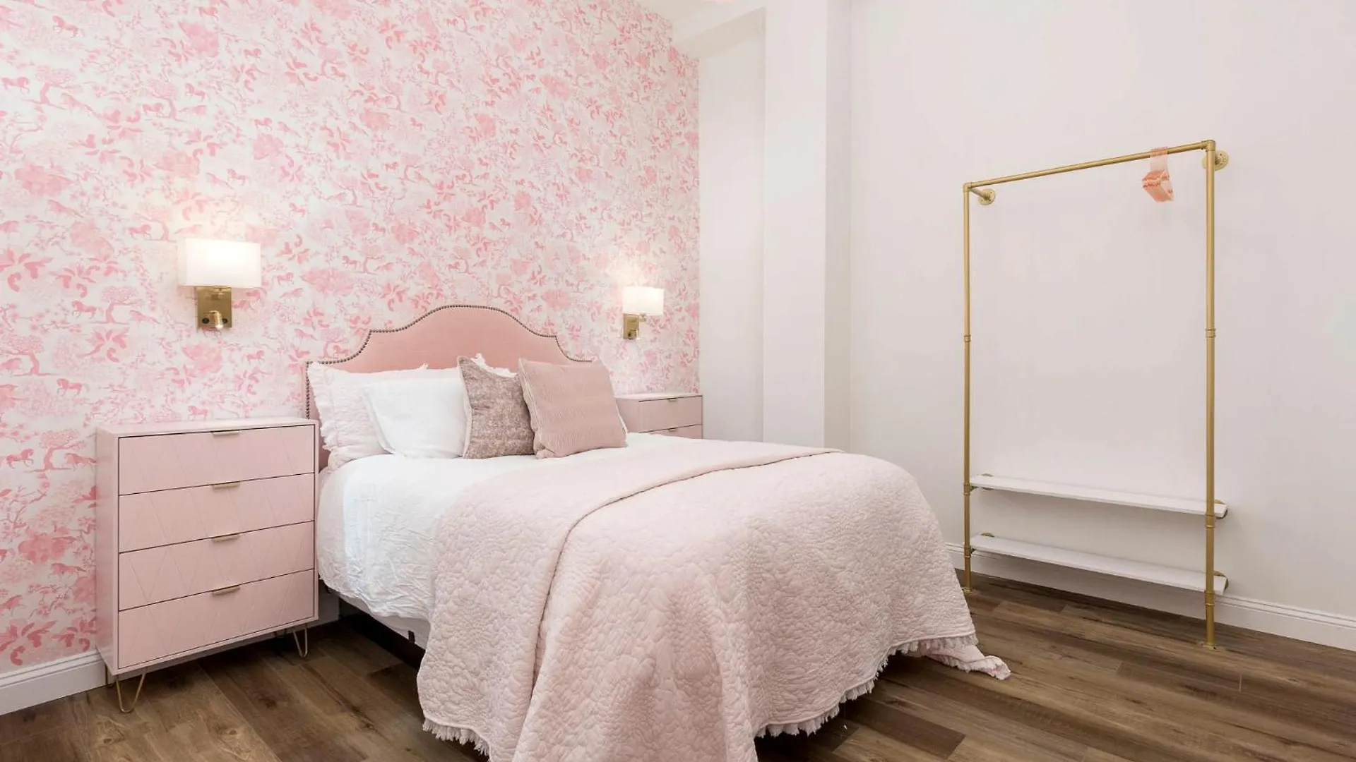 Lejlighed The Kentucky Rose By Hollyhock Suites Louisville
